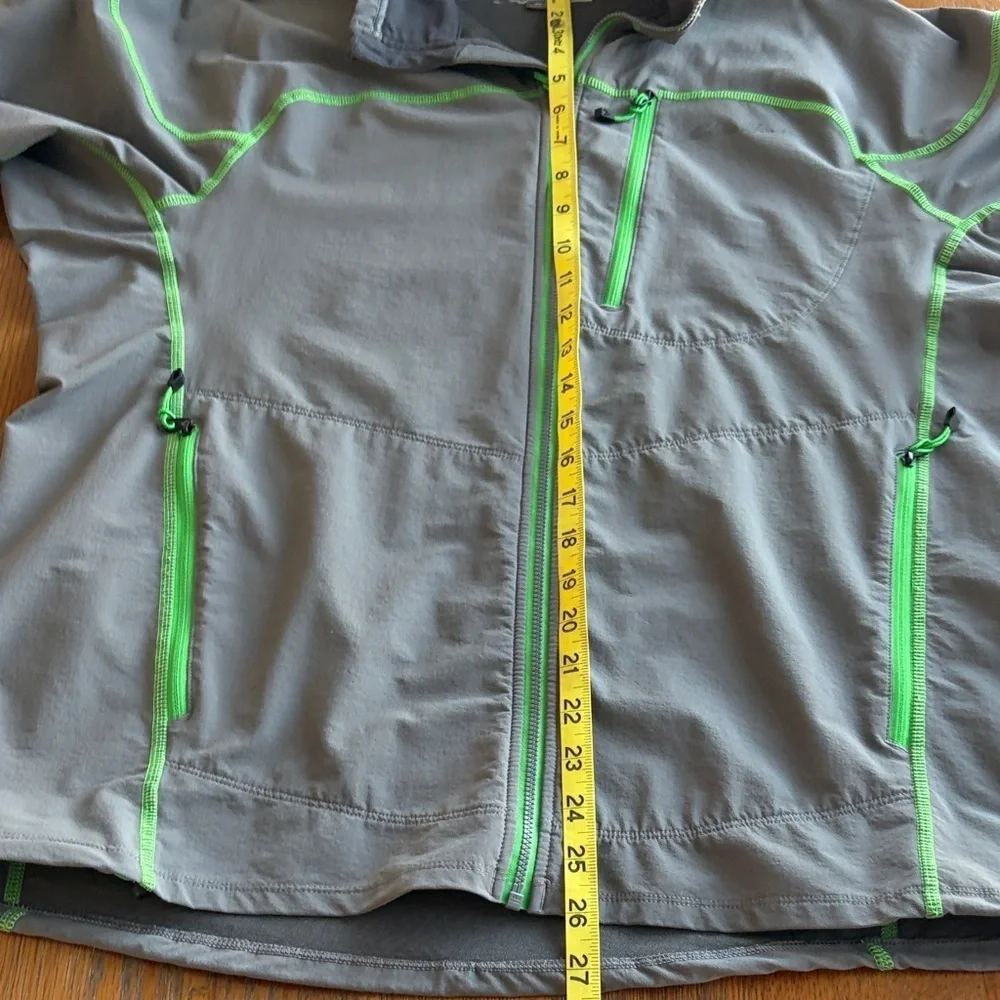 Eddie Bauer Mens Gray Windbreaker Lime Green Accents Zippered Pocket Size L